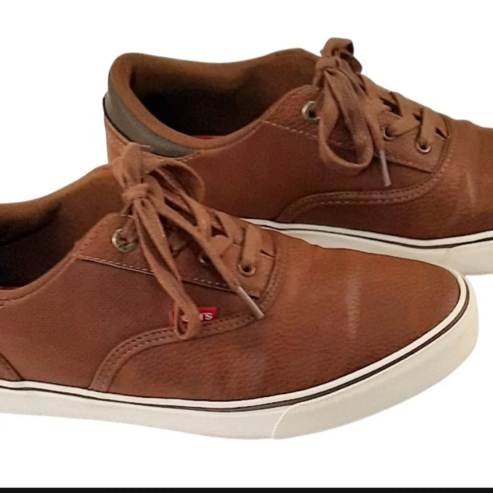 Size 9.5 M Ethan Perf Waxed Brown Men's Comfort Sneakers RETAIL $55Shoe